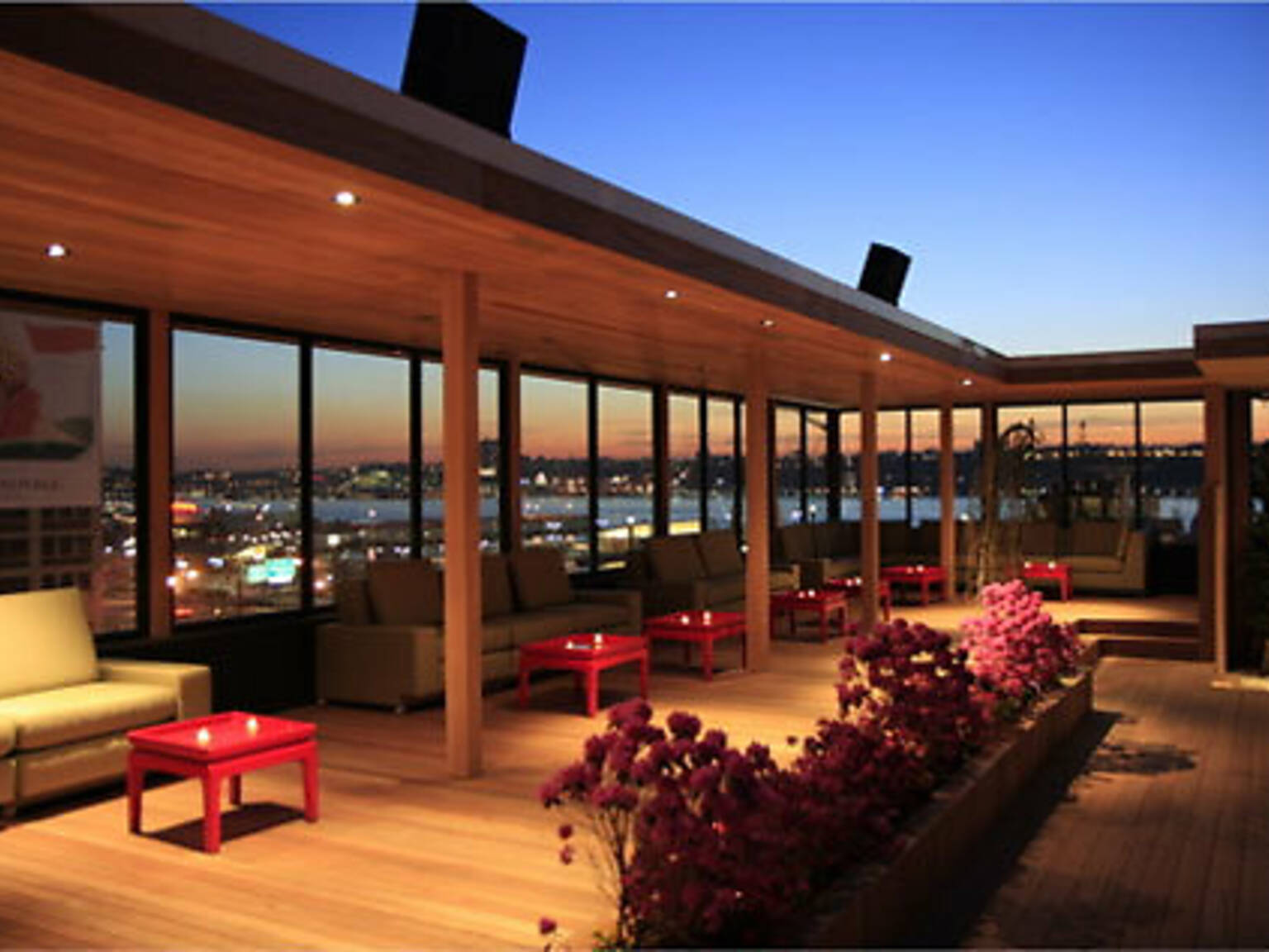 Best rooftop happy hours for elevating your afternoon drink