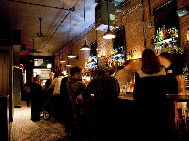 Best Late Night Bars Dives And Cocktail Clubs In Nyc