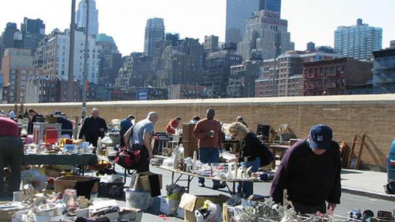 Hell's Kitchen Flea Market | Shopping in Midtown West, New York