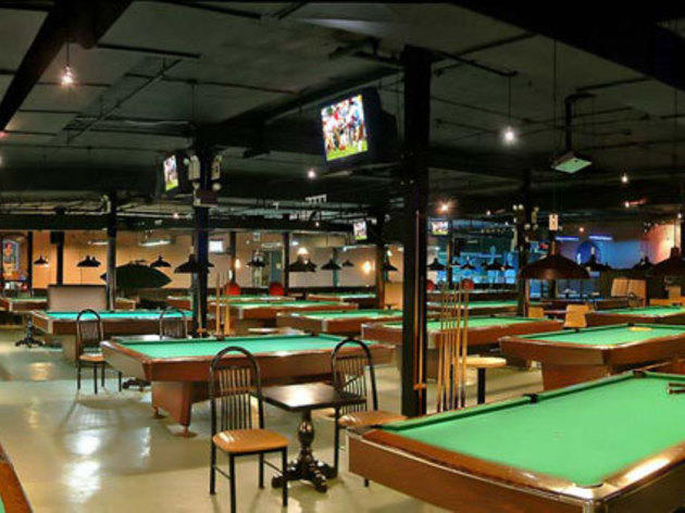 nyc billiards bar