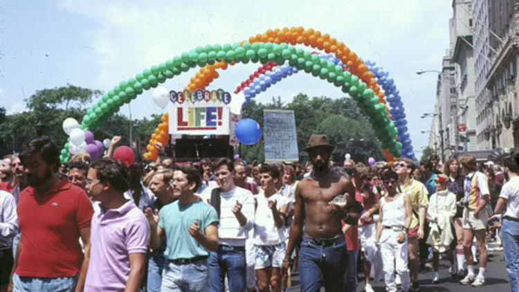 NYC: 2010 Gay Pride Parade editorial photography. Image of city - 14940002