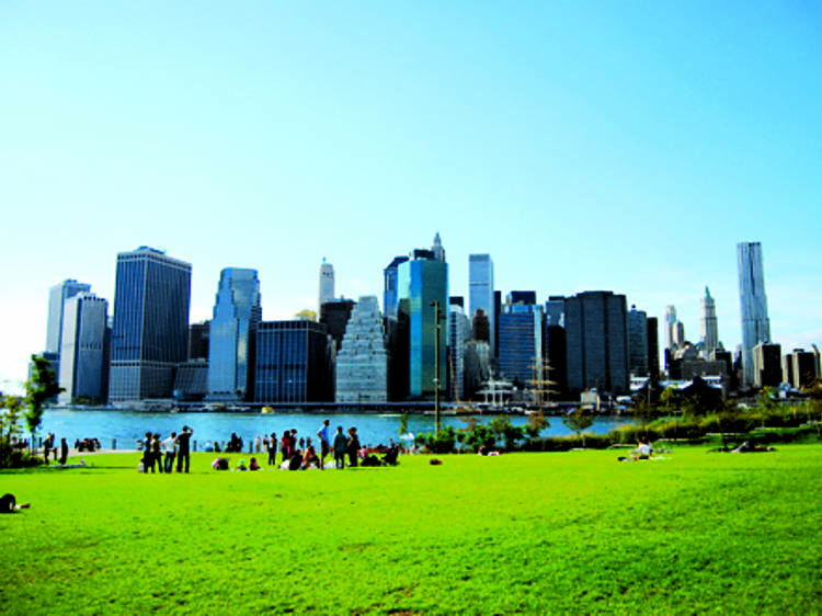 Marvel at the view from Brooklyn Bridge Park