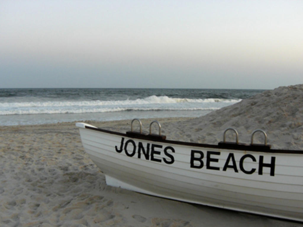 The best outdoor volleyball courts in New York
