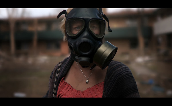 Monsters 2010, directed by Gareth Edwards | Film review