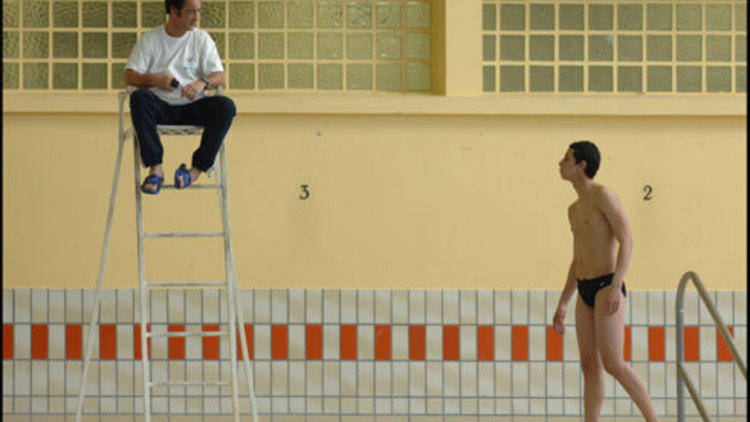 SPEEDO RACER Lindon, left, coaches Ayverdi on his form.