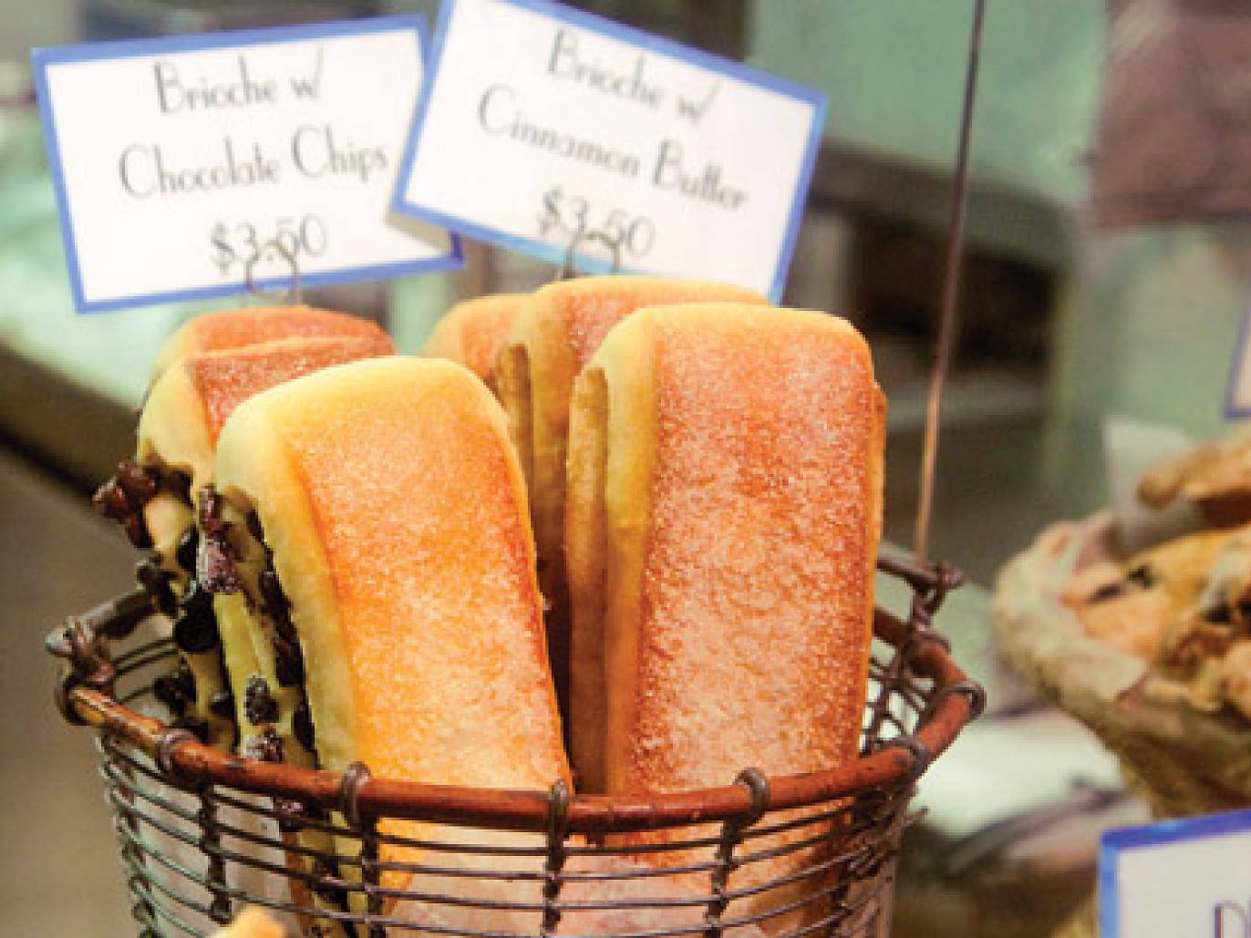 18 of the Best Harlem Restaurants in NYC to Visit