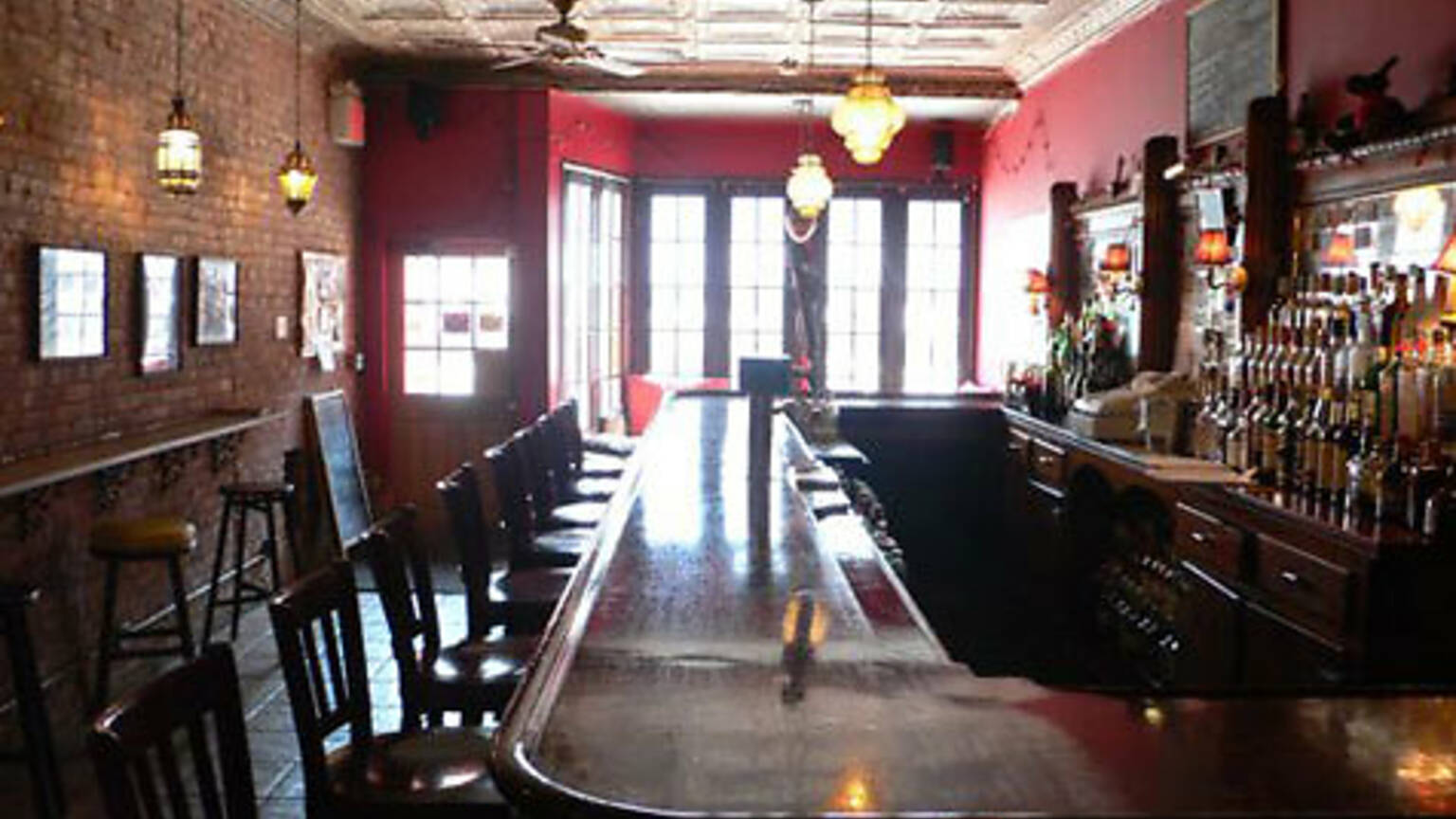 Best bars with games