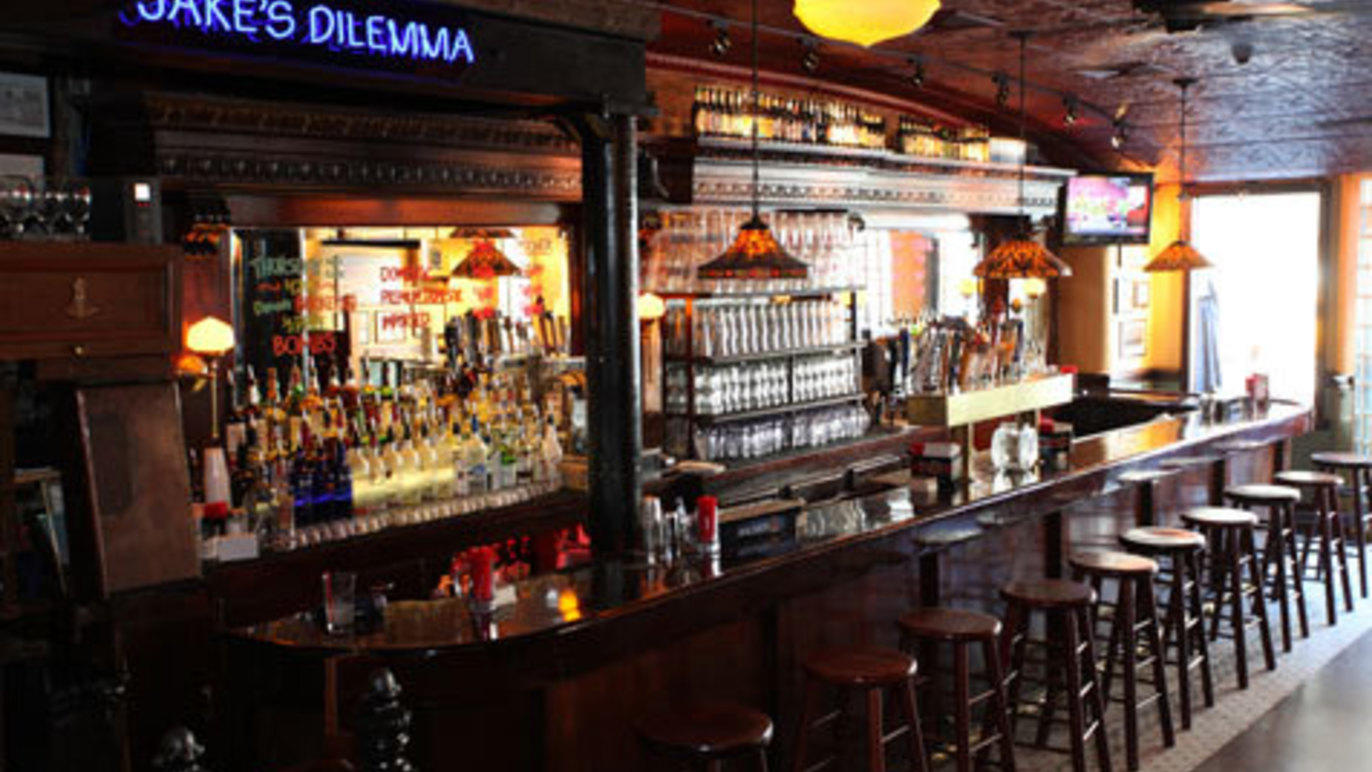 Best bars with games