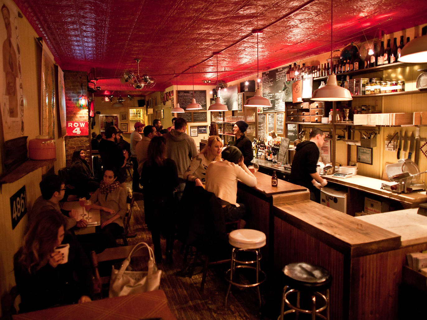 The 20 best bars in NYC’s Williamsburg, Brooklyn