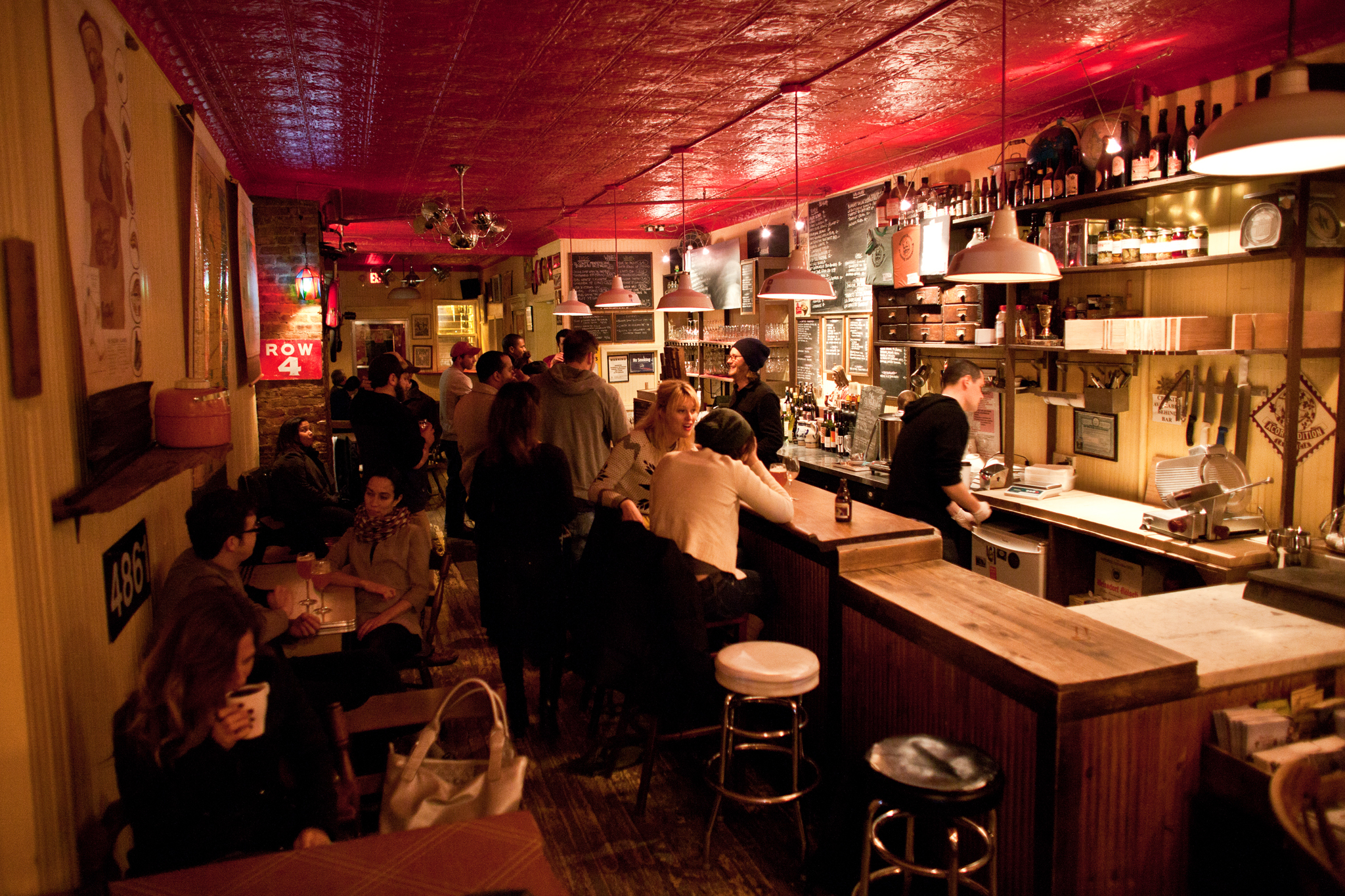 16 Best Bars In Williamsburg In Nyc You Should Go To Tonight