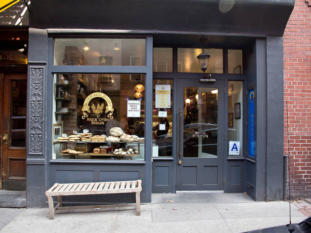 blue-ribbon-bakery-market-shopping-in-west-village-new-york