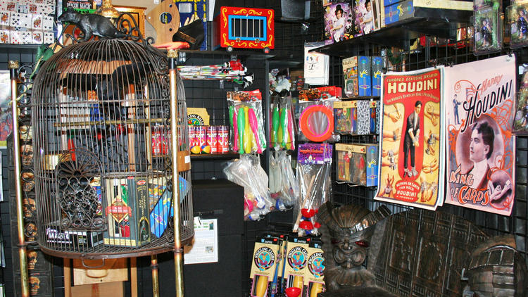 Verlichting wol kruipen NYC's best magic shops