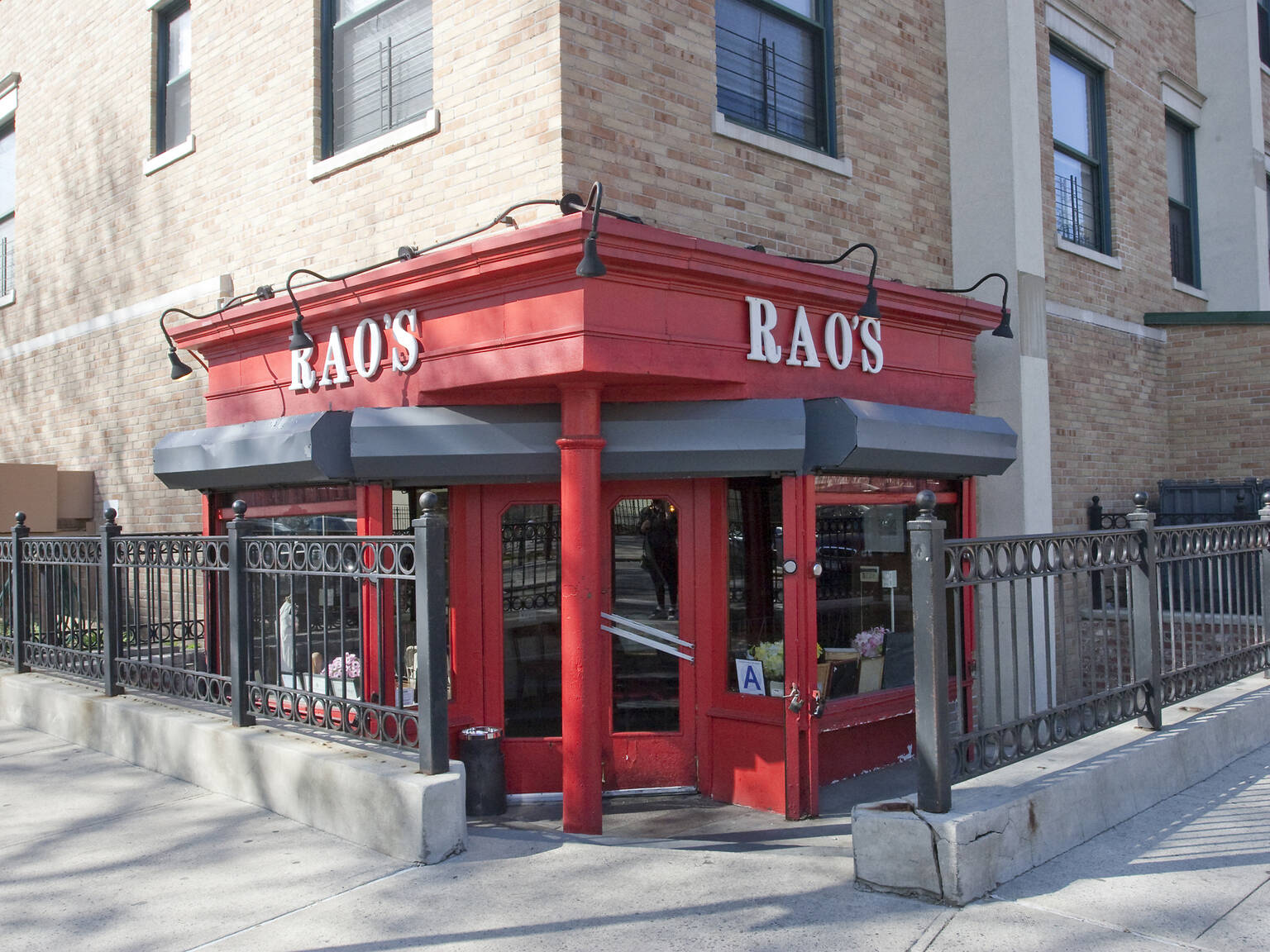 18 of the Best Harlem Restaurants in NYC to Visit