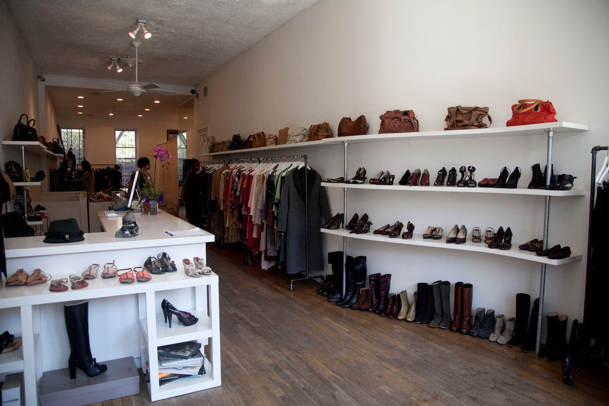 shoe consignment stores