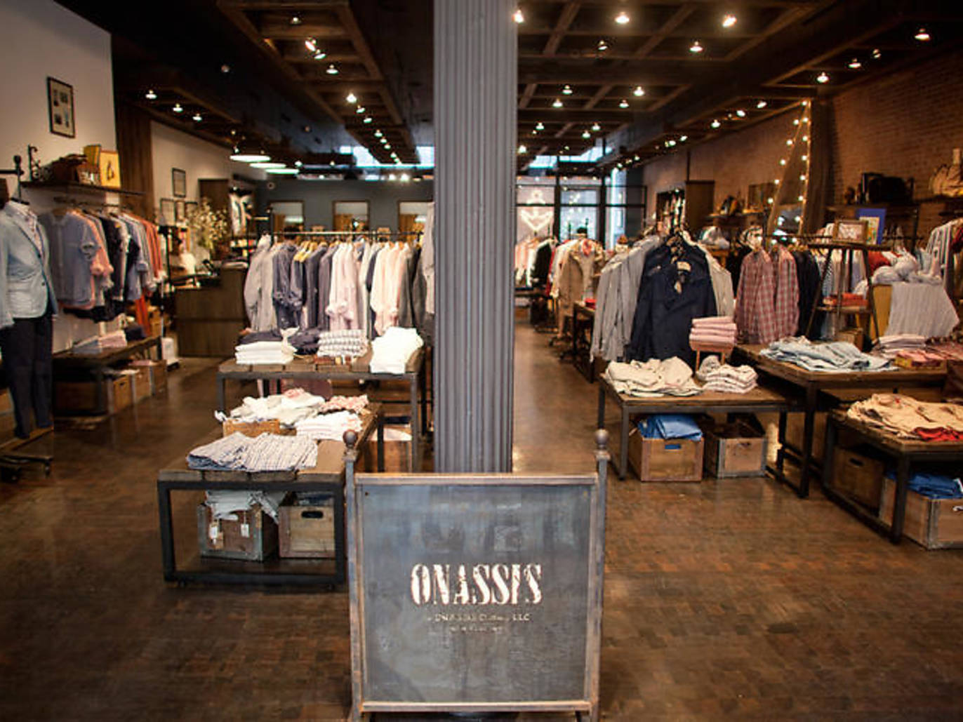 Clothing boutiques for men for affordable, fashionable clothing