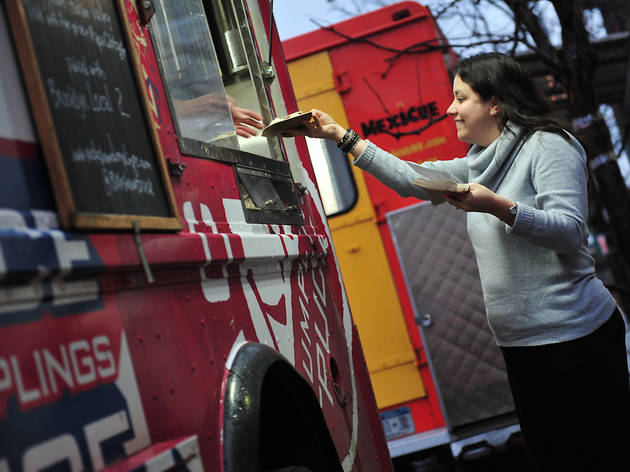 Follow a flock of food trucks Follow a flock of food trucks