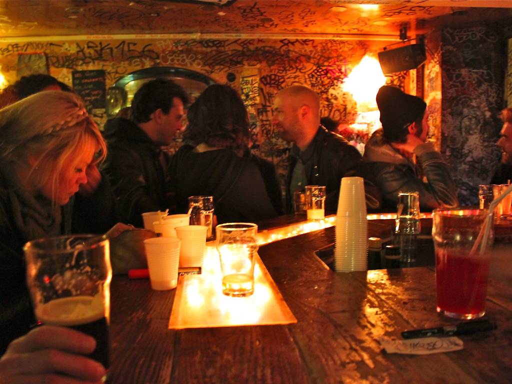 Dance bars in Paris - Best Paris bars - Time Out Paris