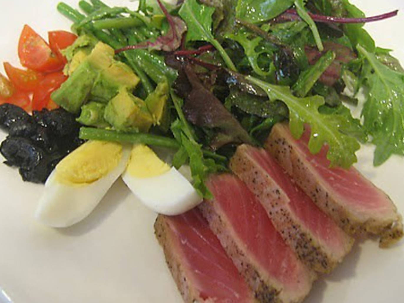 Best premade picnic baskets from NYC restaurants