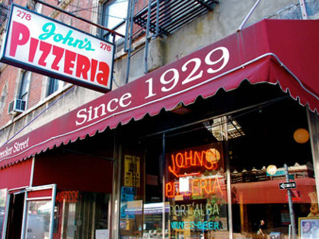 new york style pizza twin tower sign