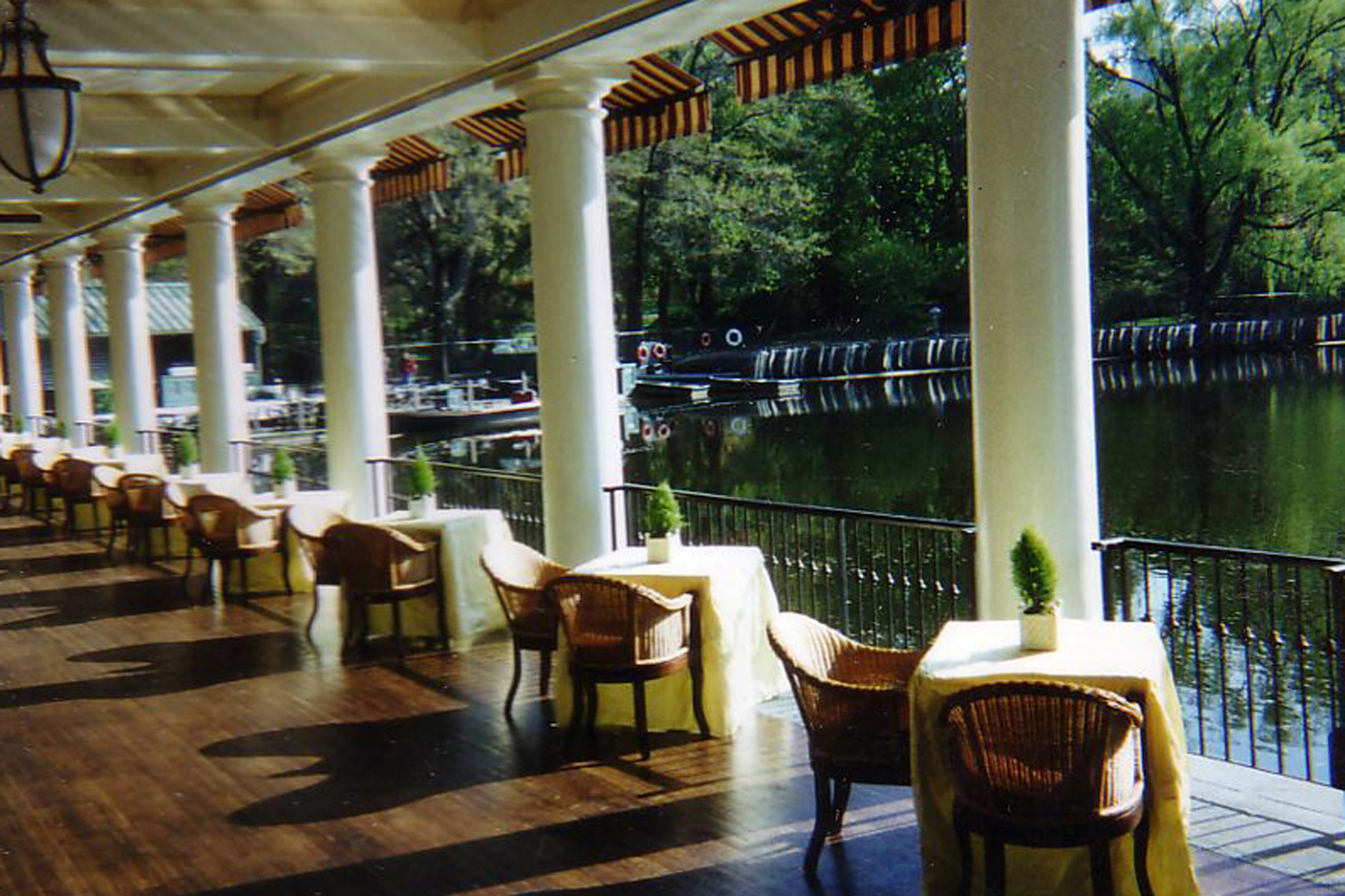 Express Café at the Central Park Boathouse | Restaurants in Central