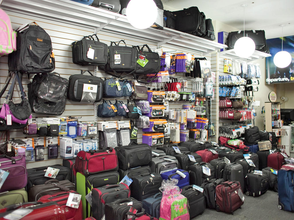 luggage store montgomery mall