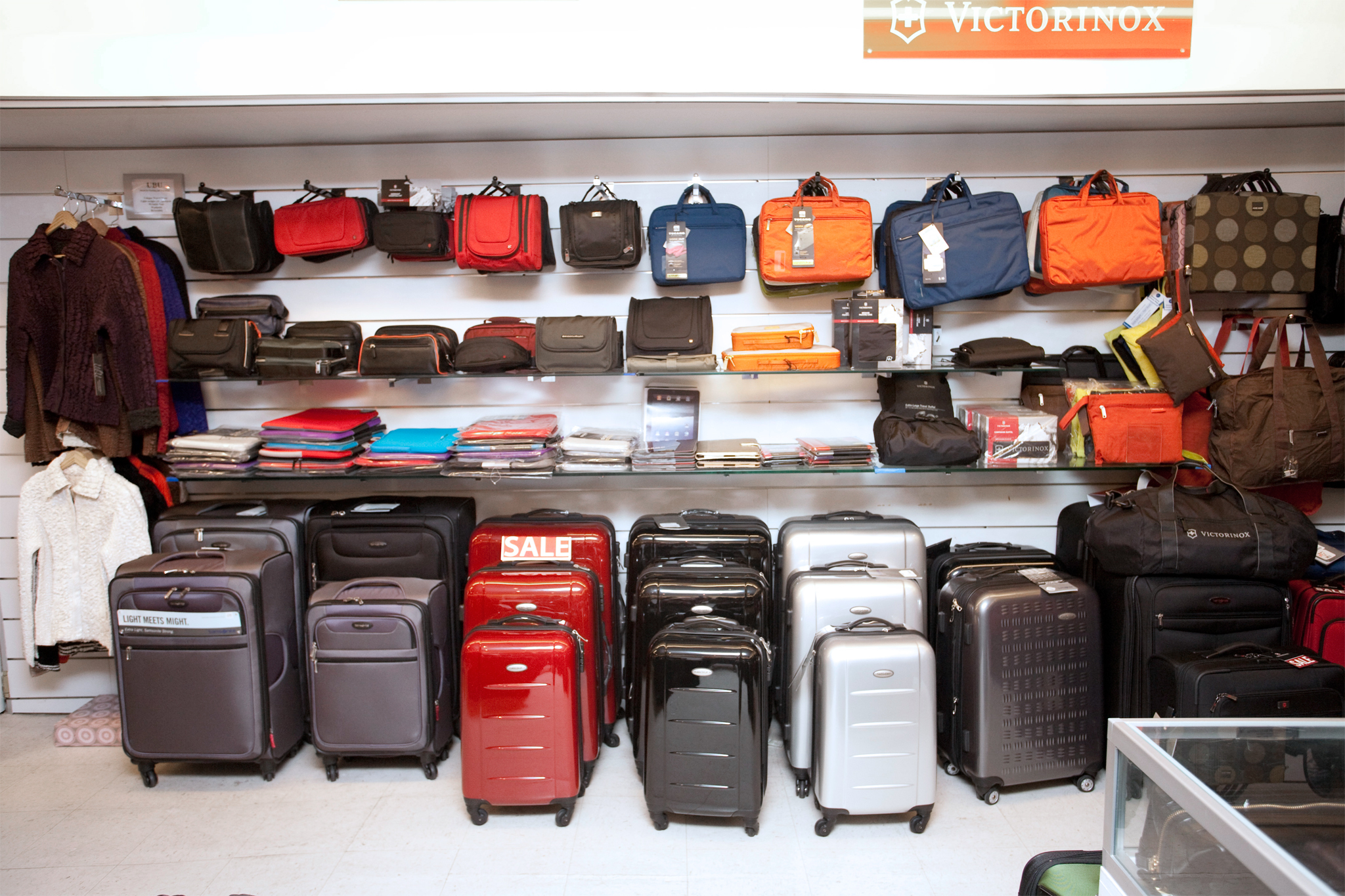 travel bags store