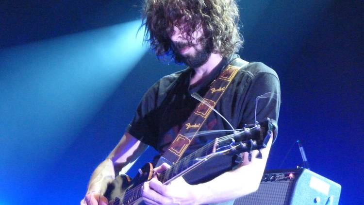 Drew St. Ivany, guitariste trippé des Psychic Paramount dans la Grande Halle pour Villette Sonique, 26 mai.