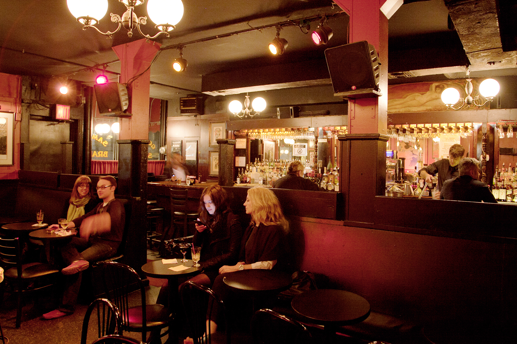 Find A Piano Bar In Nyc With Great Karaoke And Cabaret