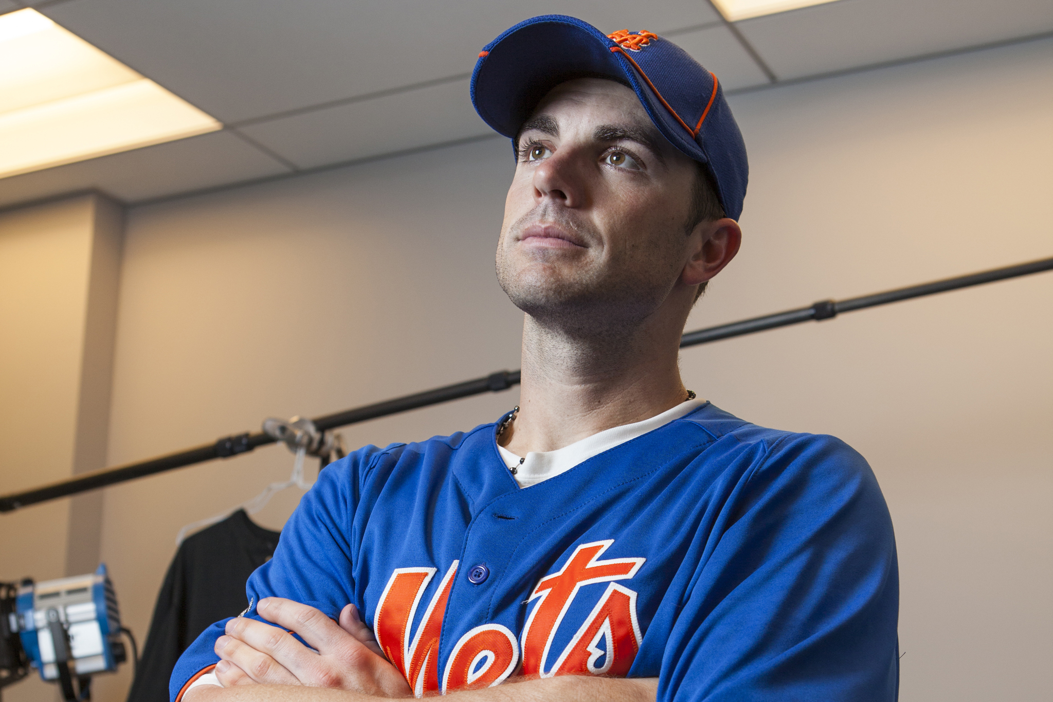 New York Mets' David Wright takes batting practice before the game