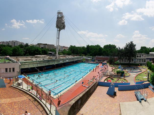 Piscine Roger Le Gall Sport à Bel Air Paris