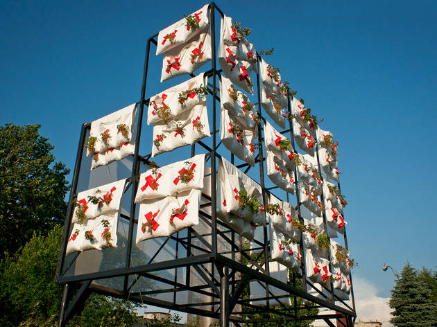 Outdoor public art in NYC 2012 Outdoor public art in NYC 2012 (Photograph: Paul Wagtouicz)