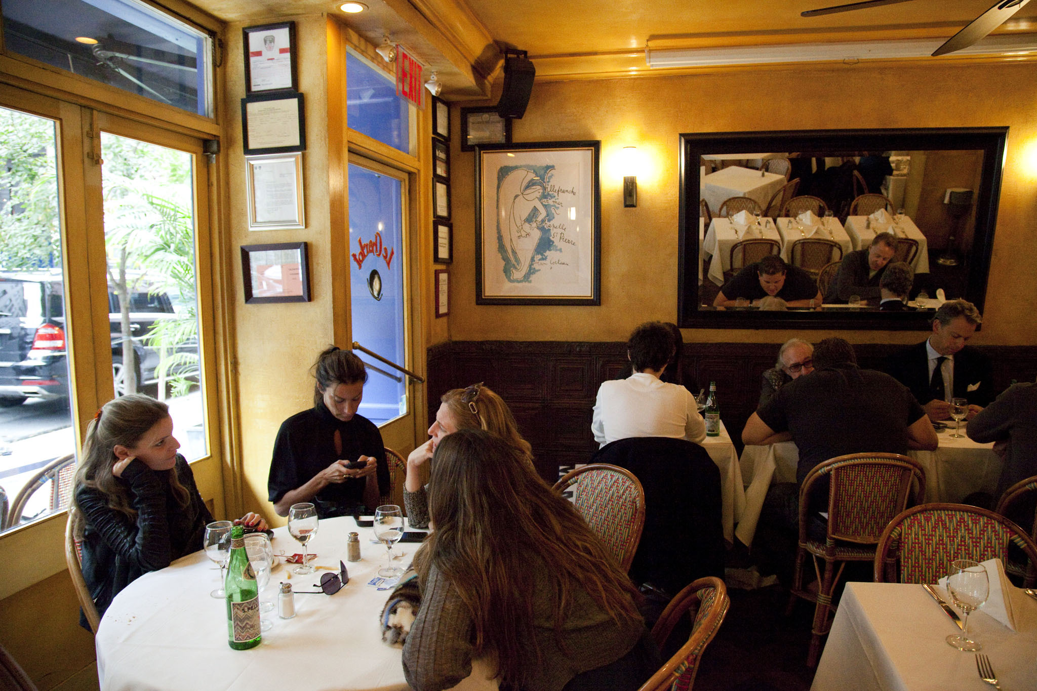 Le Charlot | Restaurants In Lenox Hill, New York