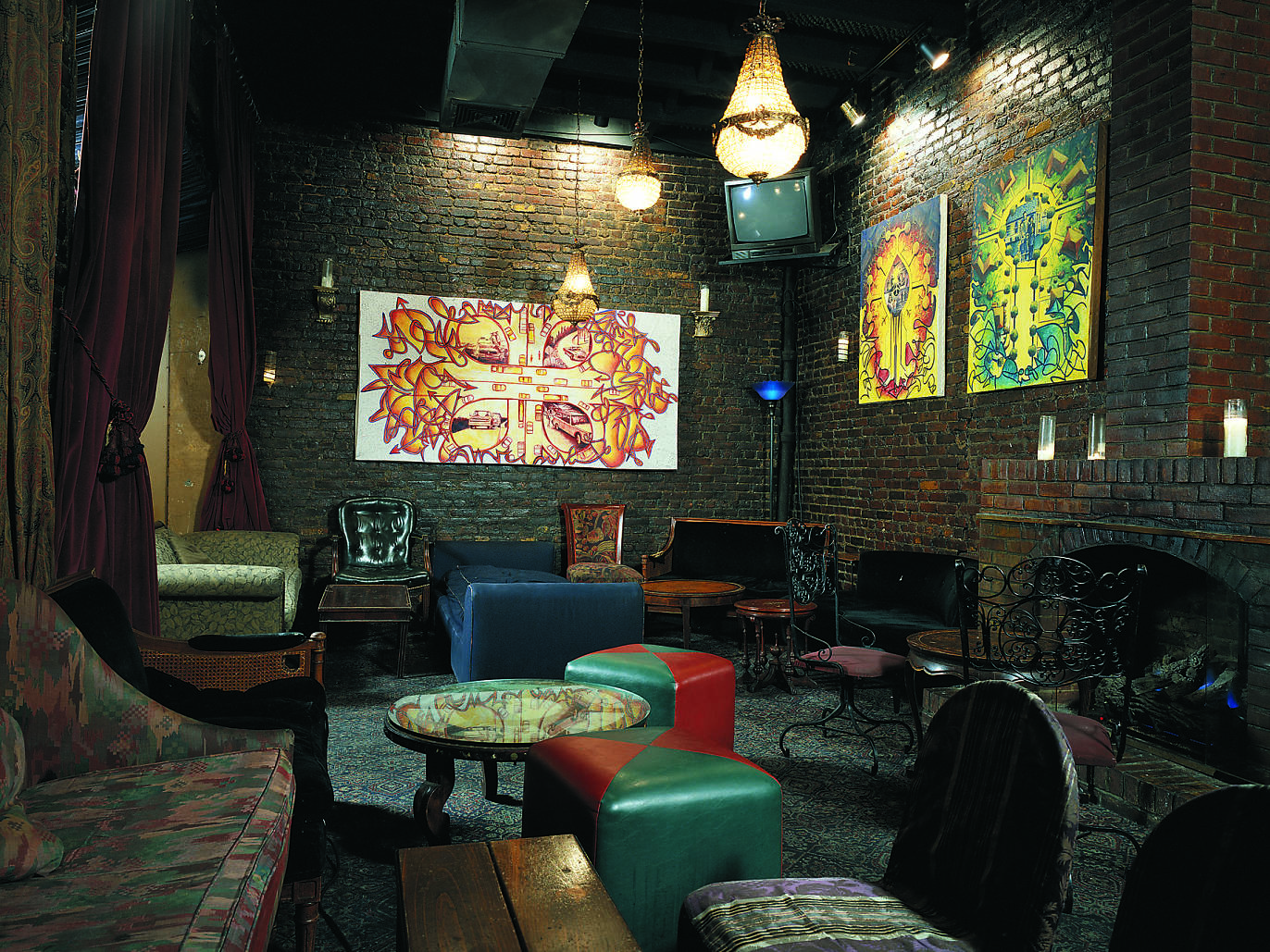 NYC's 13 best fireplace bars for extra cozy drinks, fall 2023