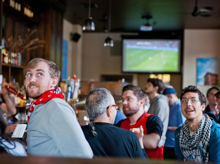 Check out the best sports bars in NYC