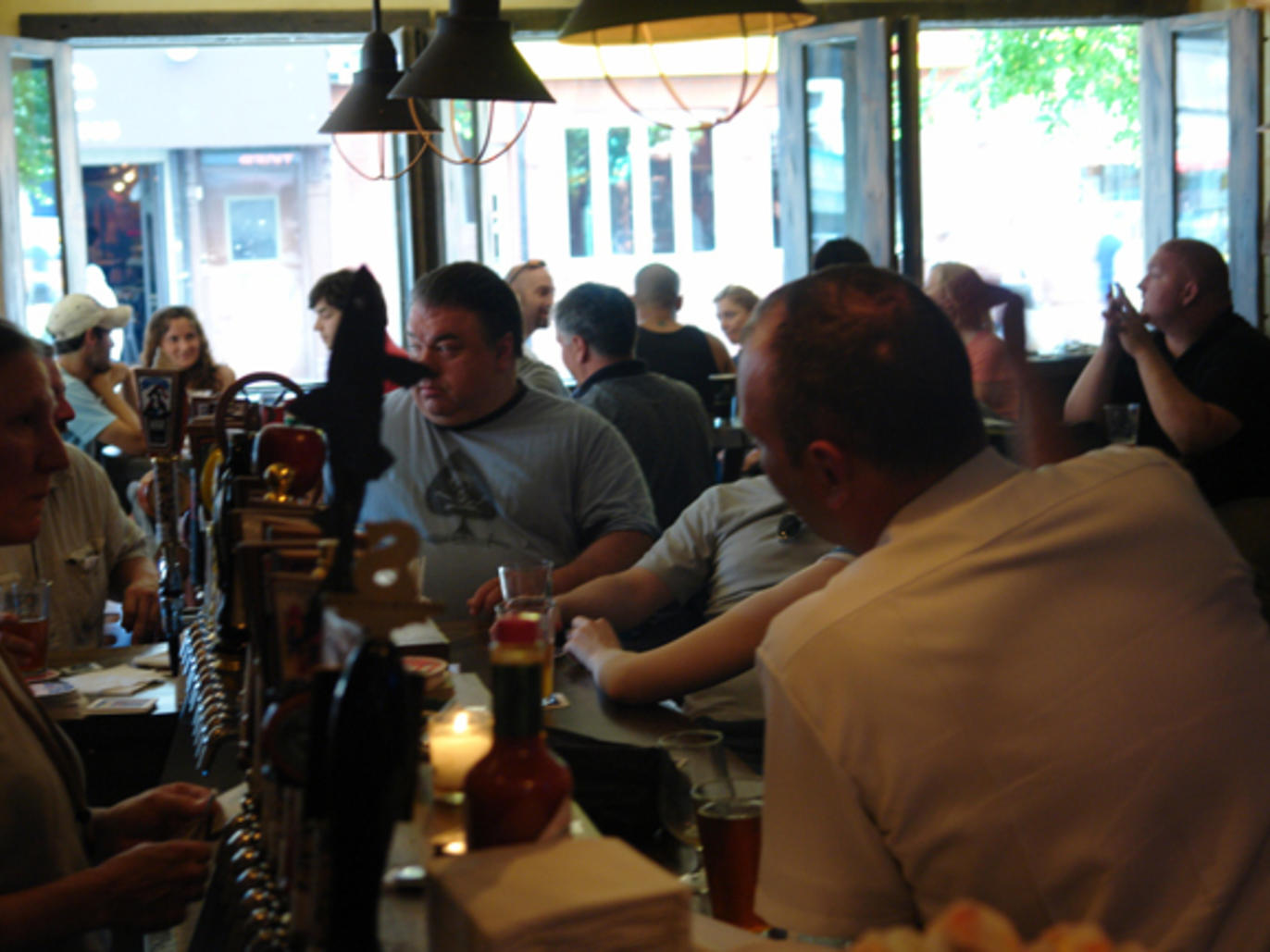 NYC’s 16 Best Beer Bars, Beer Halls, Craft Beer and Outdoor Beer Gardens