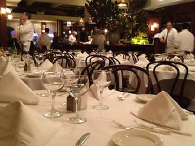 Elio’s | Restaurants in Upper East Side, New York