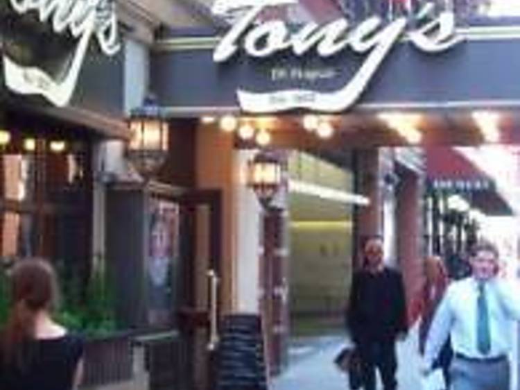 Tony's Di Napoli (Upper East Side)