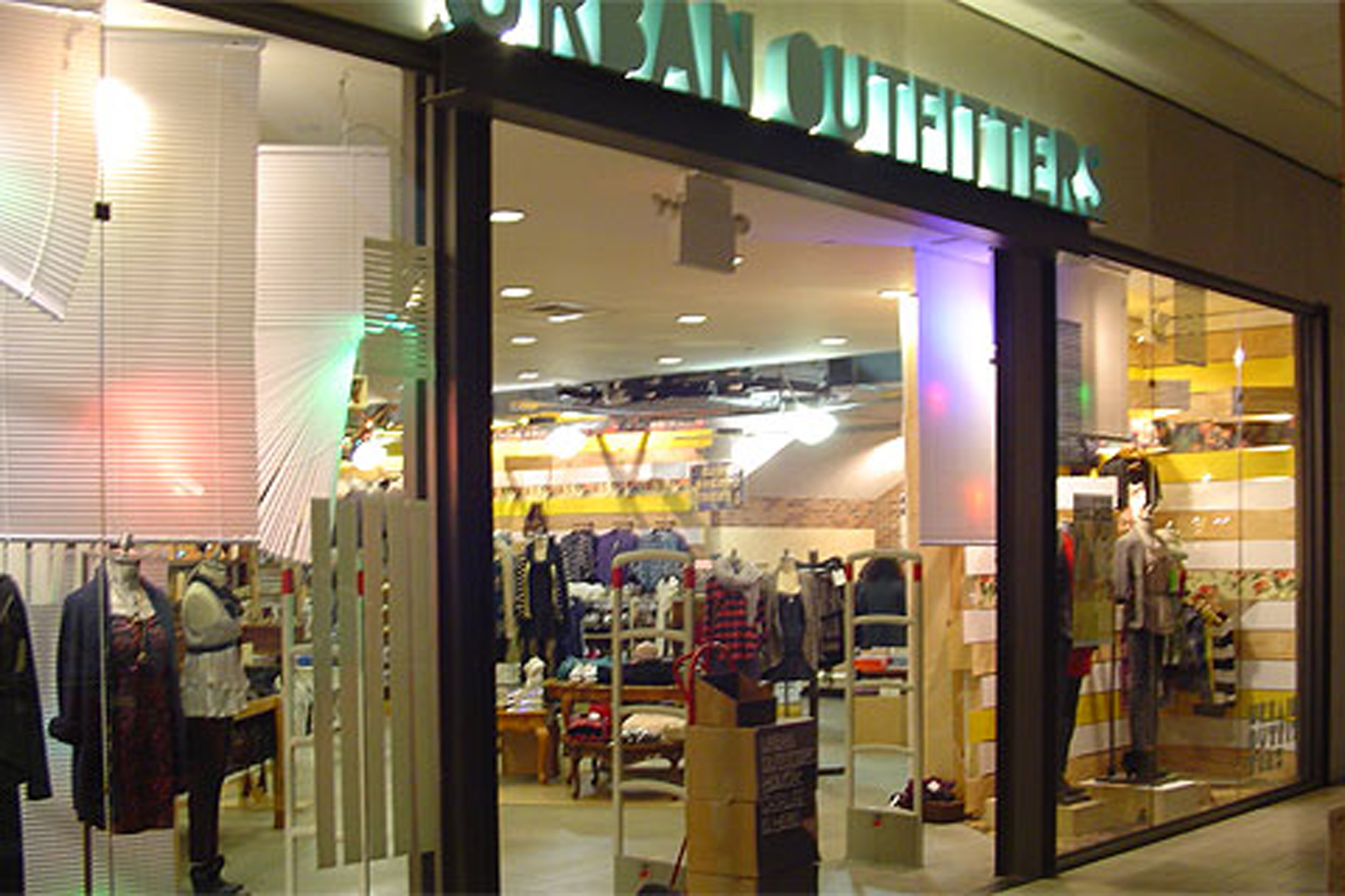 Urban Outfitters Beats Q4 Earnings Estimate On Record, 46% OFF