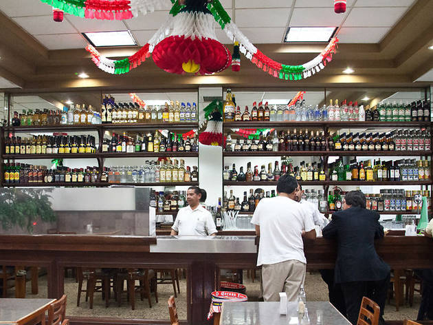 La Flor de Valencia La Flor de Valencia, cantina Mixcoac, cantina en Revolución