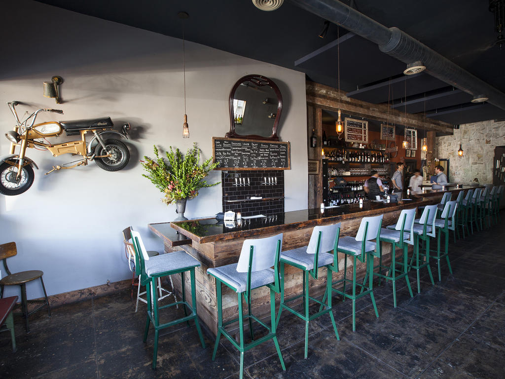 17 Best Bars in Los Angeles for Amazing Drinks, May 2023