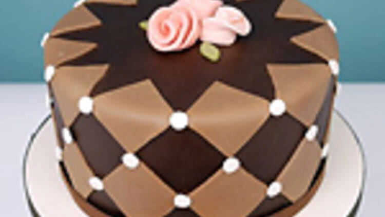 Cake decorating
