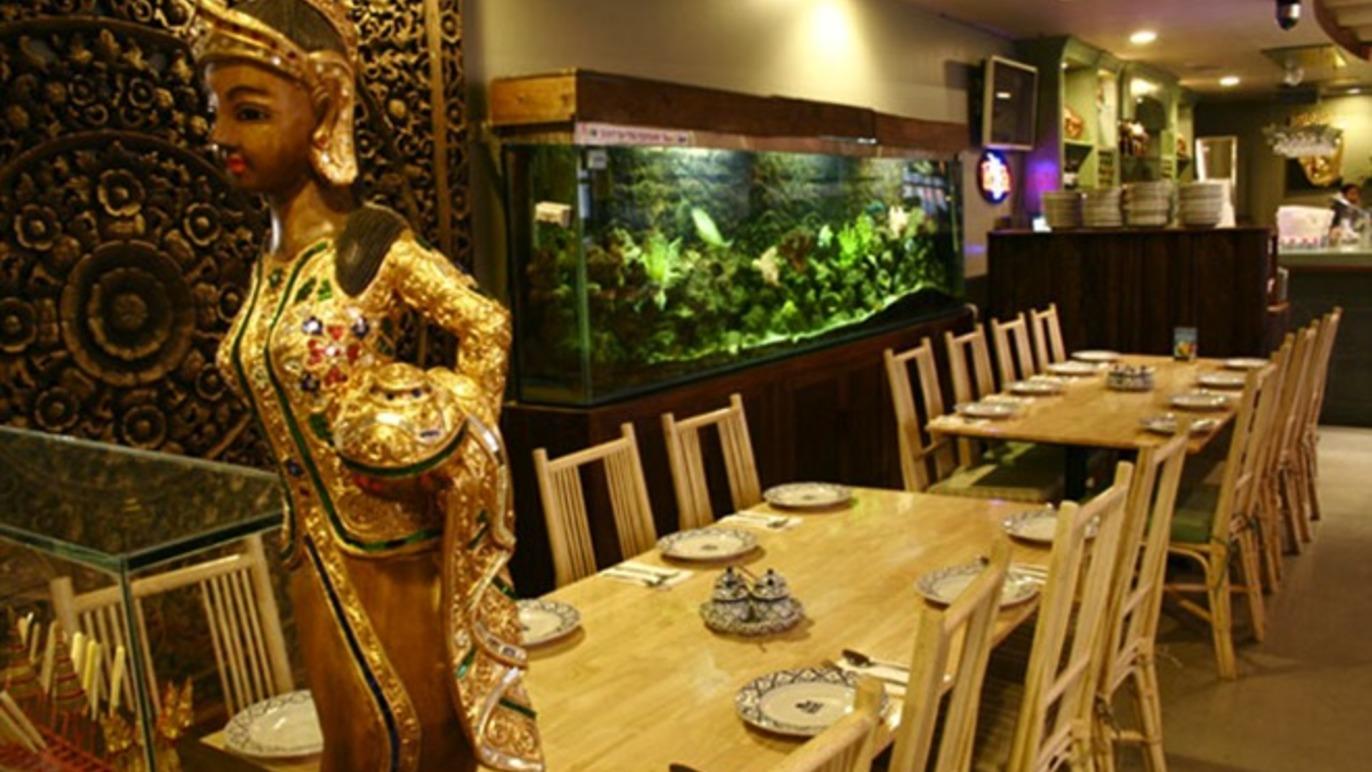 Palms Thai Restaurant | Restaurants in Hollywood, Los Angeles