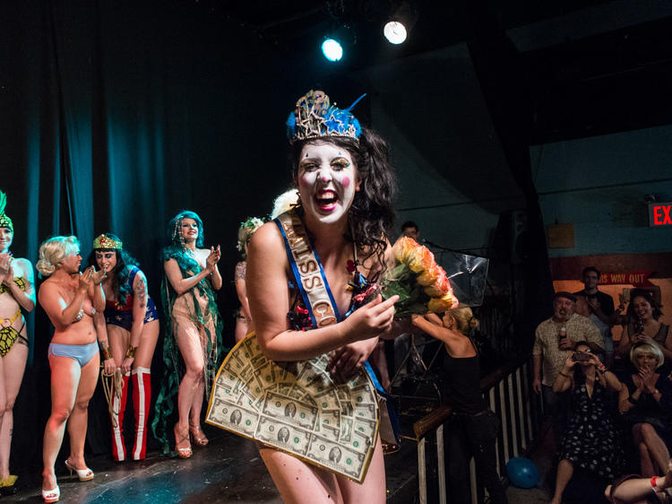 Be amazed during the Coney Island Circus Sideshow