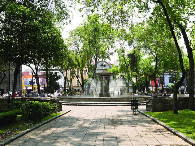 Plaza Loreto, Centro Plaza Loreto, Centro