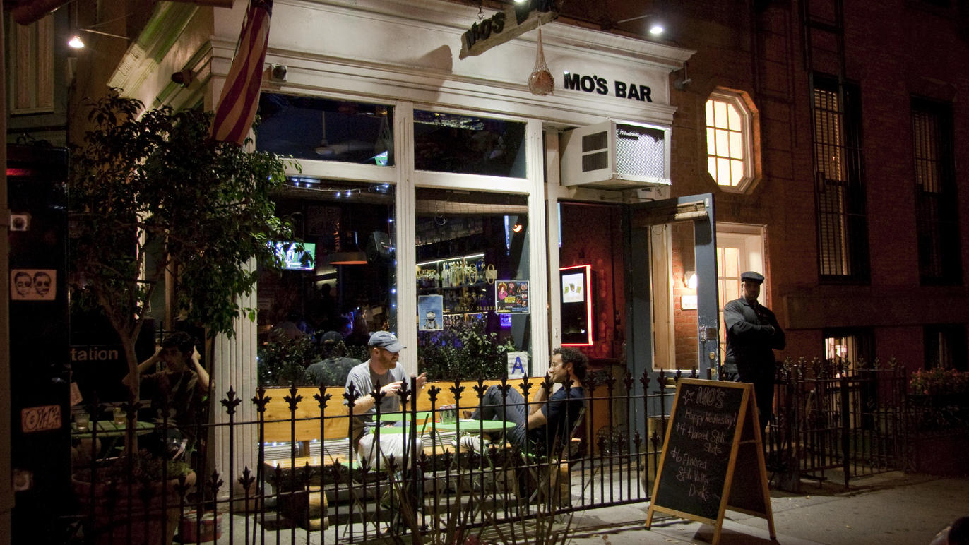Mo's Bar & Lounge Bars in Fort Greene, New York