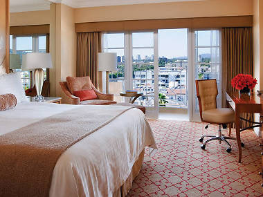 Four Seasons Los Angeles at Beverly Hills Four Seasons Los Angeles at Beverly Hills