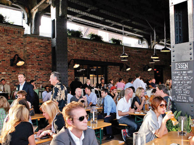 25 Of The Best Beer Gardens And Beer Halls In Nyc Right Now