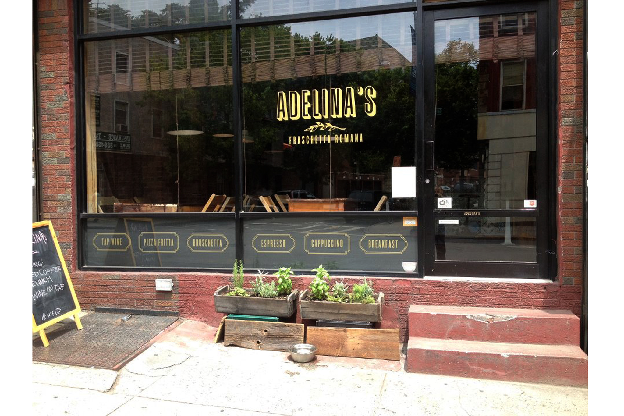 Adelina's | Bars in Greenpoint, New York