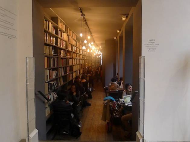 Merci Merci (Direction le café littéraire / © Barbara Chossis)