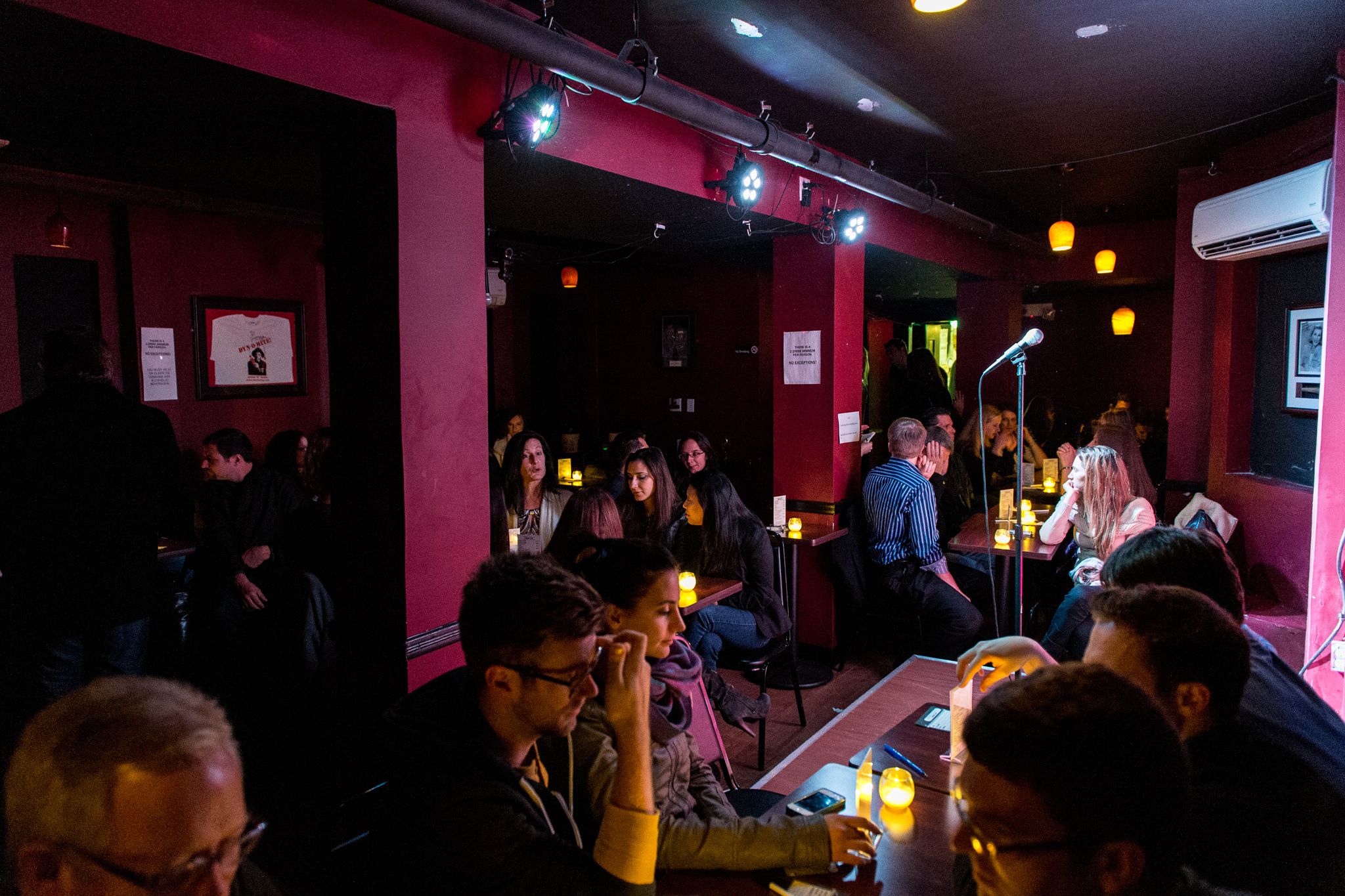 our-favorite-comedy-clubs-in-nyc-to-see-stand-up-and-improv